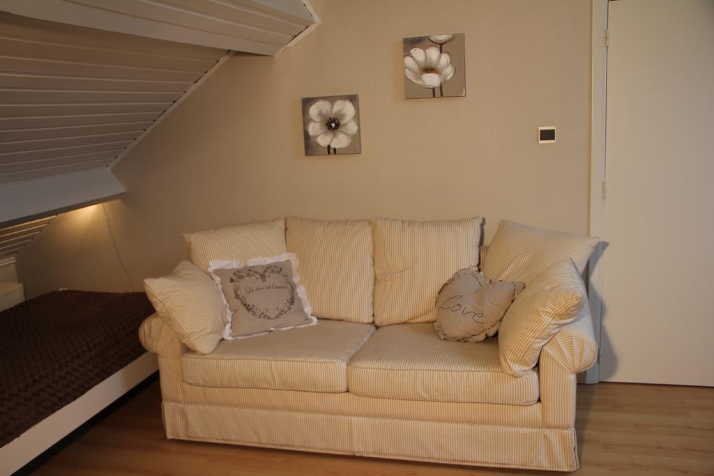 B&B Huize Bex NeerNeerpelt Zimmer foto