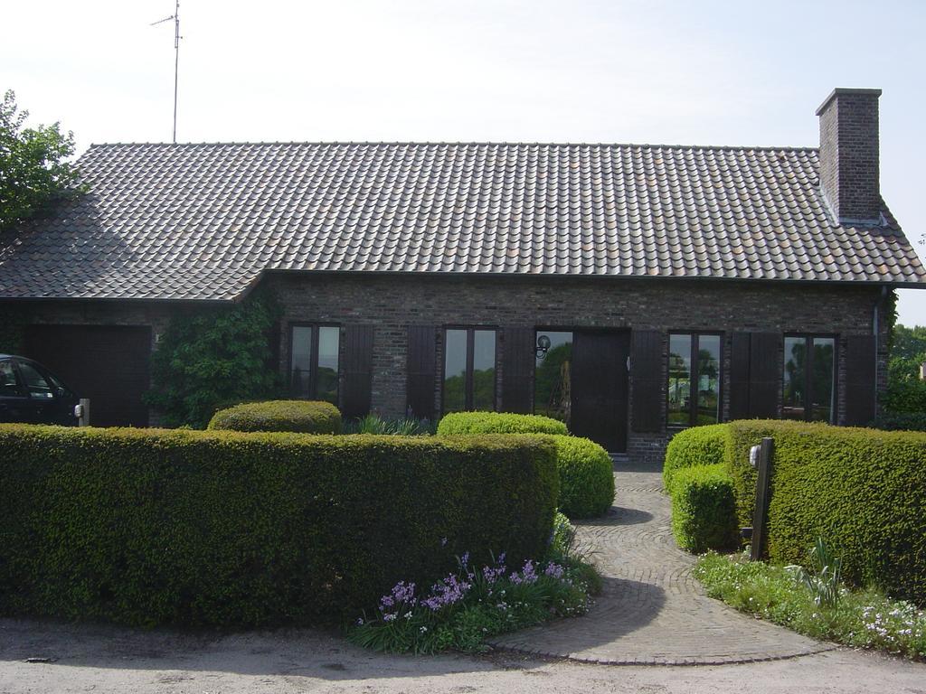 B&B Huize Bex NeerNeerpelt Exterior foto